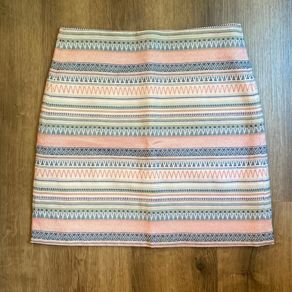 LOFT Mini Pencil Skirt - Size 4